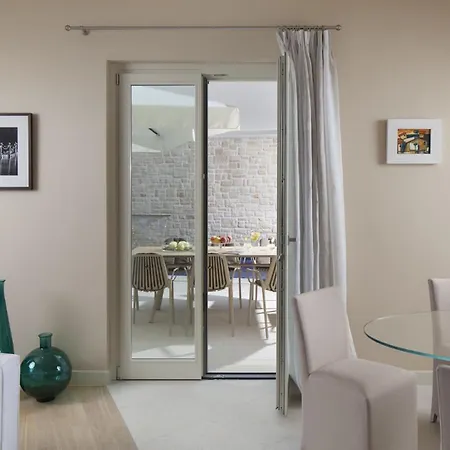 Villa Vita-vabriga By Guide